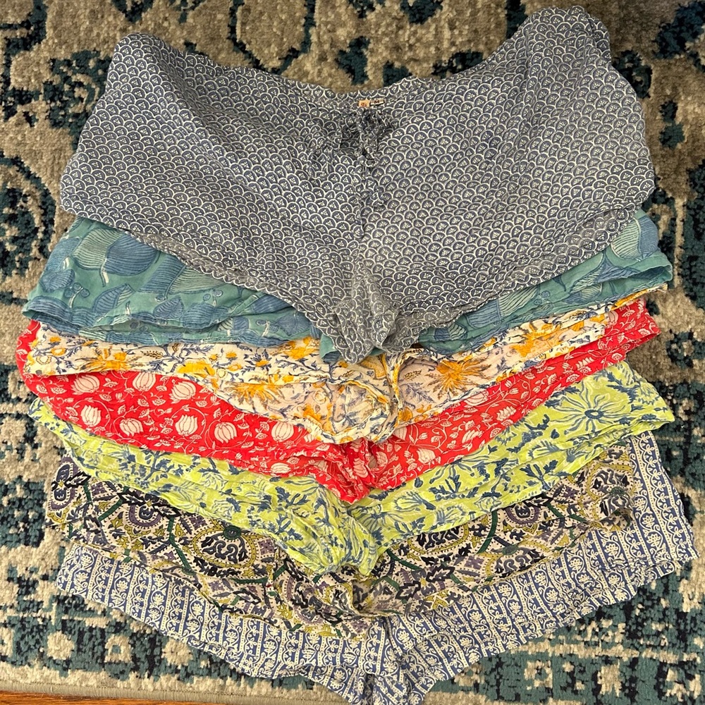 Floral Patterned Women's Shorts